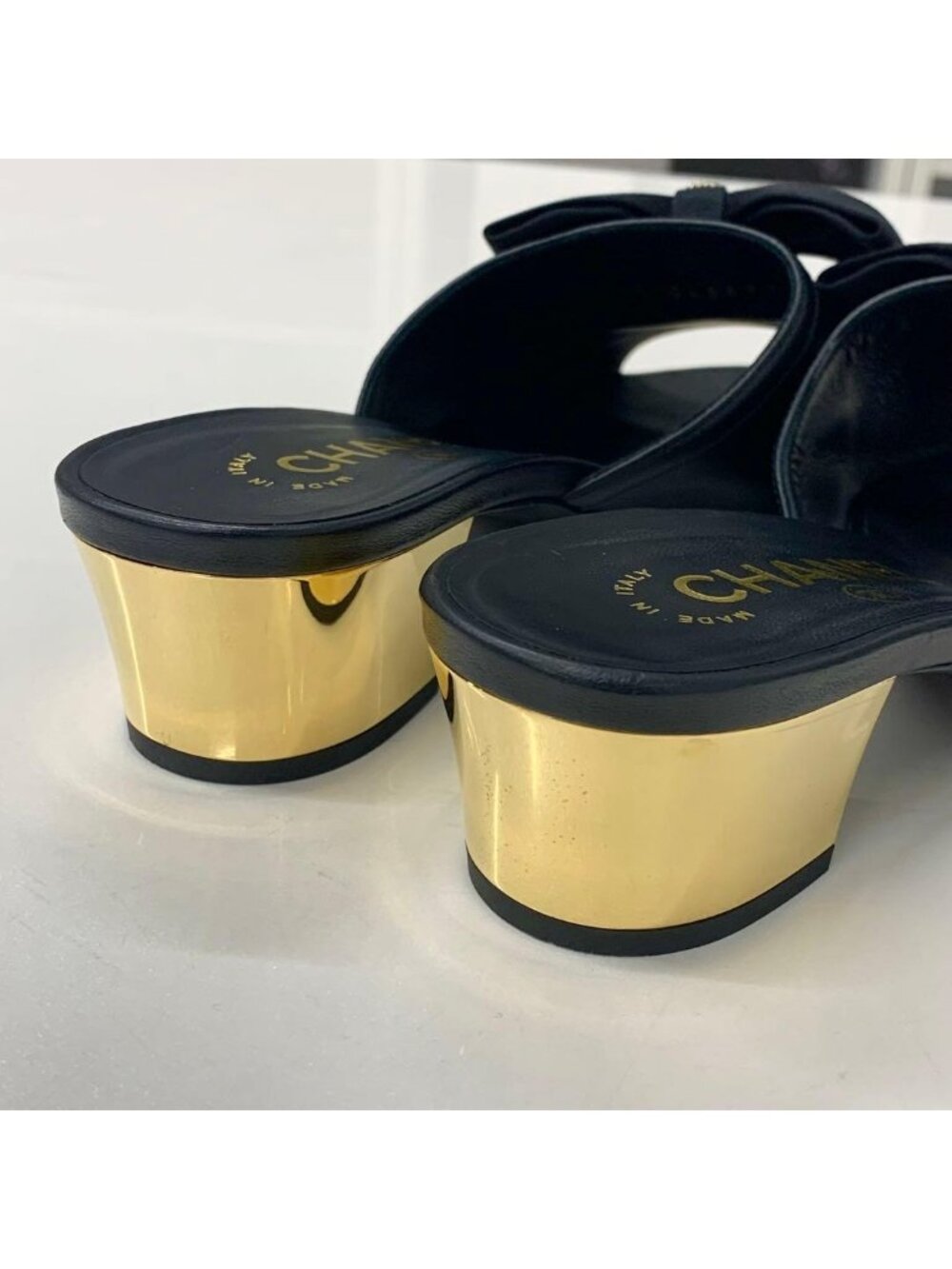 Chanel CC Logo Leather Ribbon Sandals Black - Picture 9 of 11